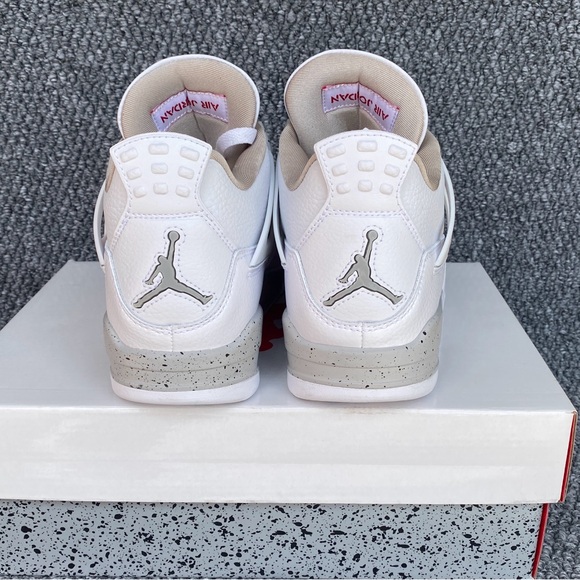 Brand Retro 4 ‘White Oreo’ Men’s Sneakers - Picture 4 of 5